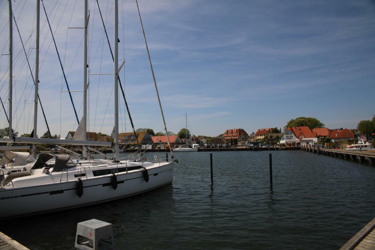 Ferienhaus Suedblick Am Yachthafen เบรเกอ ภายนอก รูปภาพ